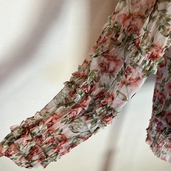 NWT- I.N.C International Concepts Floral Mesh Top/ Size X-Large w/ Tan UnderTank - Picture 3 of 8